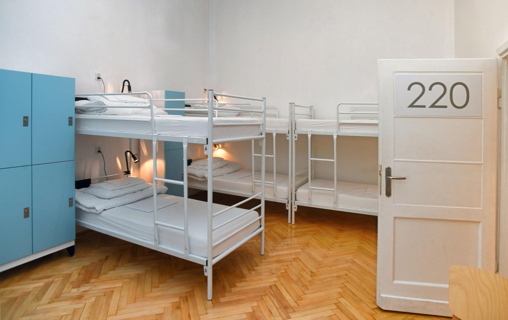 Warsaw Hostel Centrum Private Rooms & Dorms מראה חיצוני תמונה