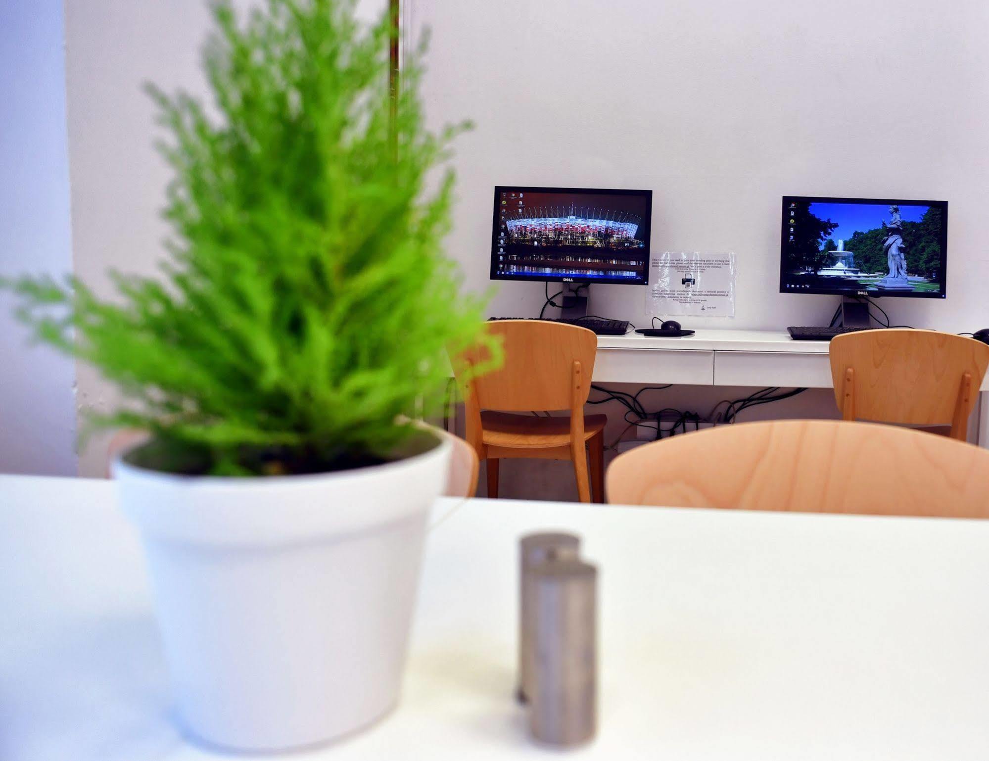 Warsaw Hostel Centrum Private Rooms & Dorms מראה חיצוני תמונה